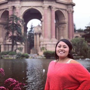 Meet your Posher, Esther